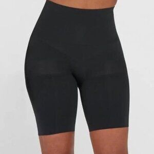 ASSETS by Spanx size Small Shaping Mid-Thigh Shaper shorts Black
